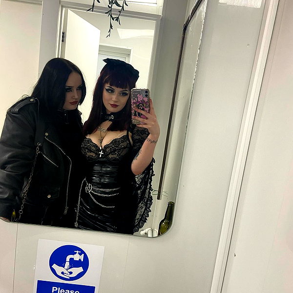 _scarlc_xo instagram image archive image