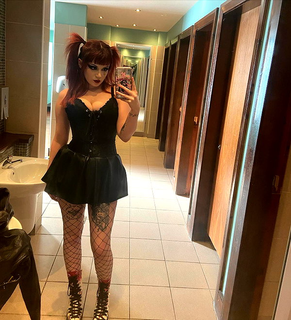 _scarlc_xo instagram image archive image