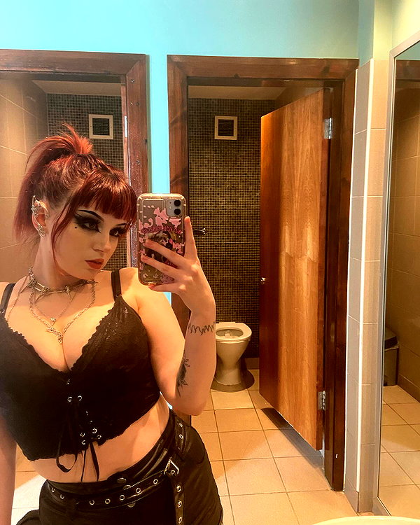 _scarlc_xo instagram image archive image