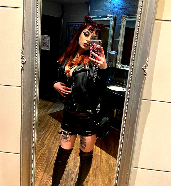 _scarlc_xo instagram image archive image