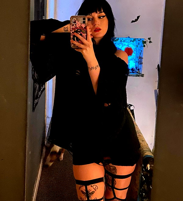 _scarlc_xo instagram image archive image