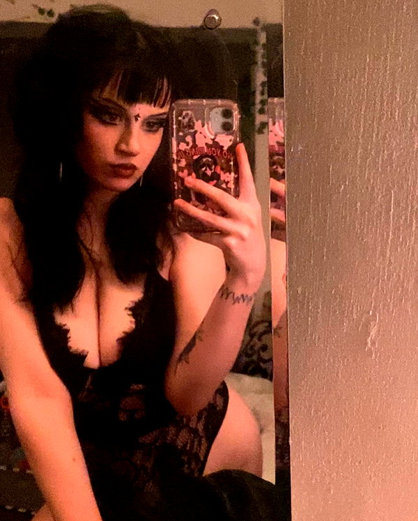 _scarlc_xo instagram image archive image