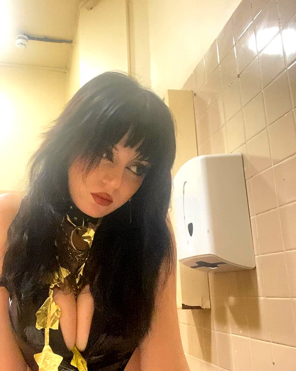 _scarlc_xo instagram image archive image