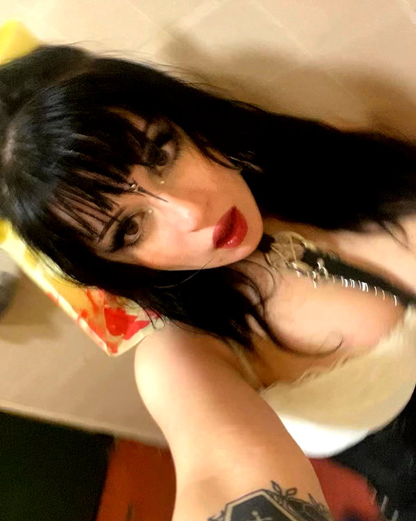 _scarlc_xo instagram image archive image