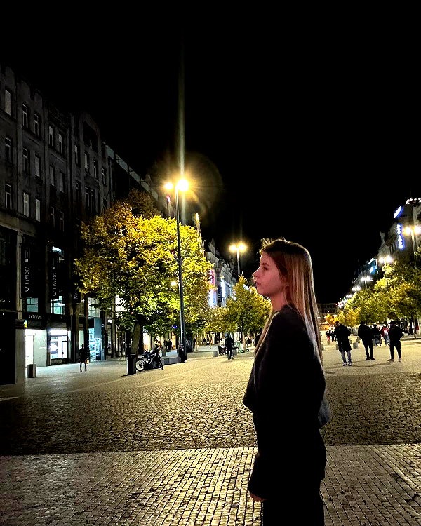 _stella_shani_ instagram image archive image