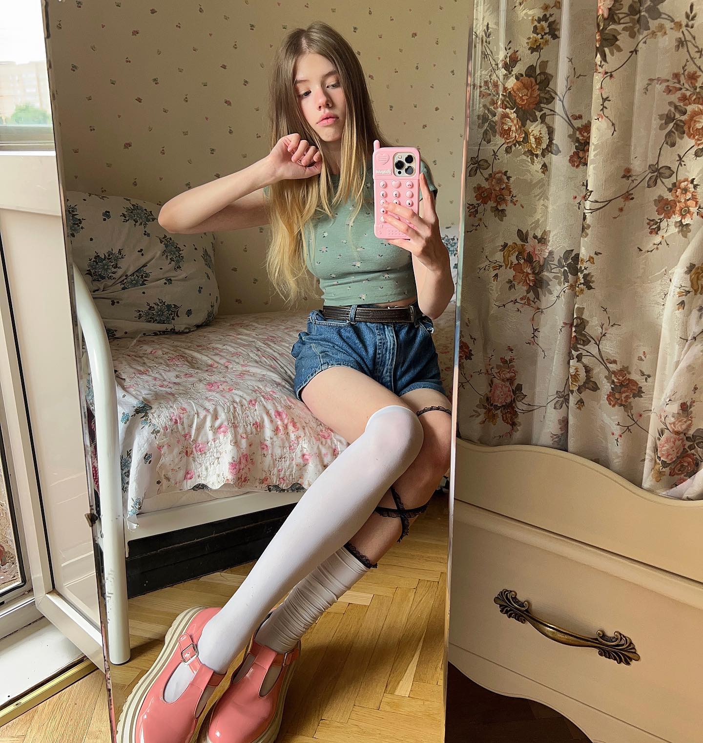 _tero._ instagram image archive image