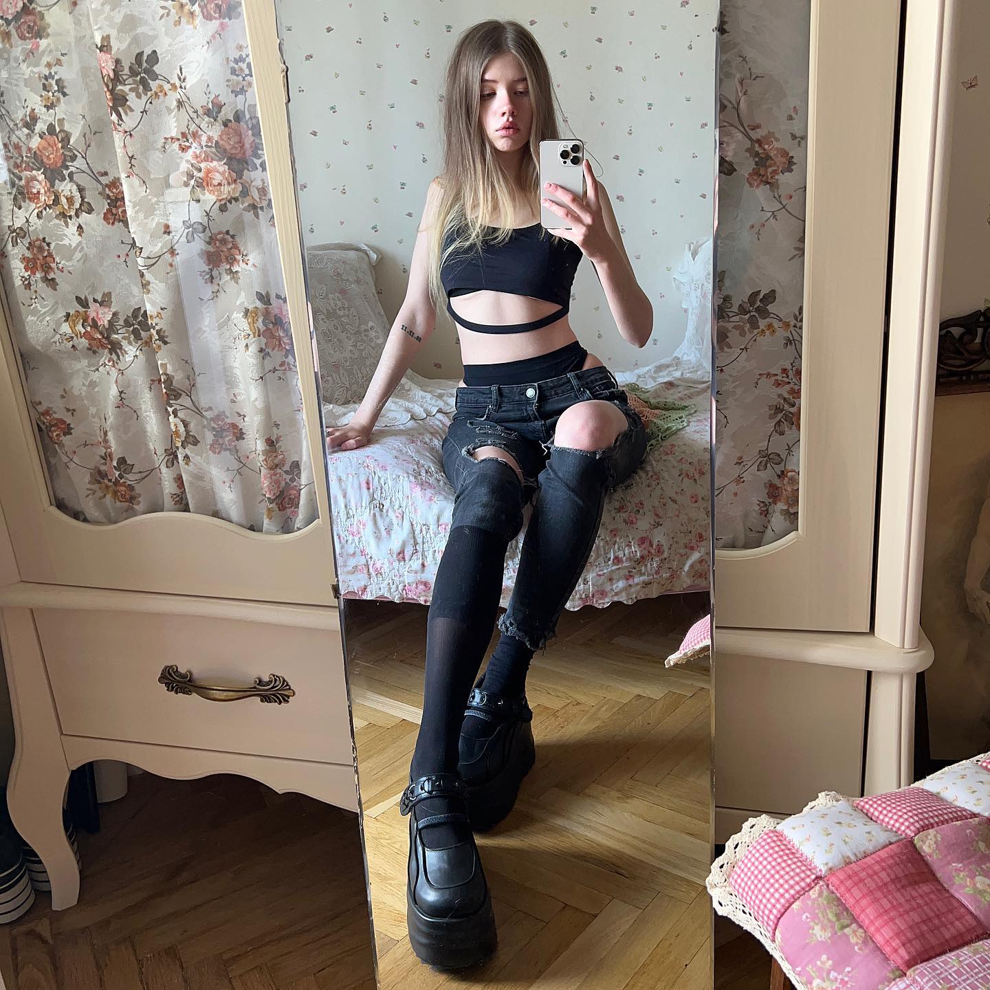 _tero._ instagram image archive image