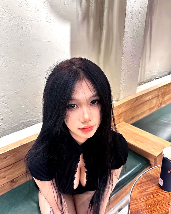 _wiyc.knz instagram image archive image
