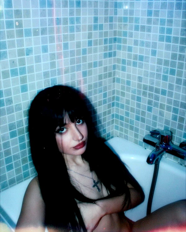 adalombardi_ instagram image archive image