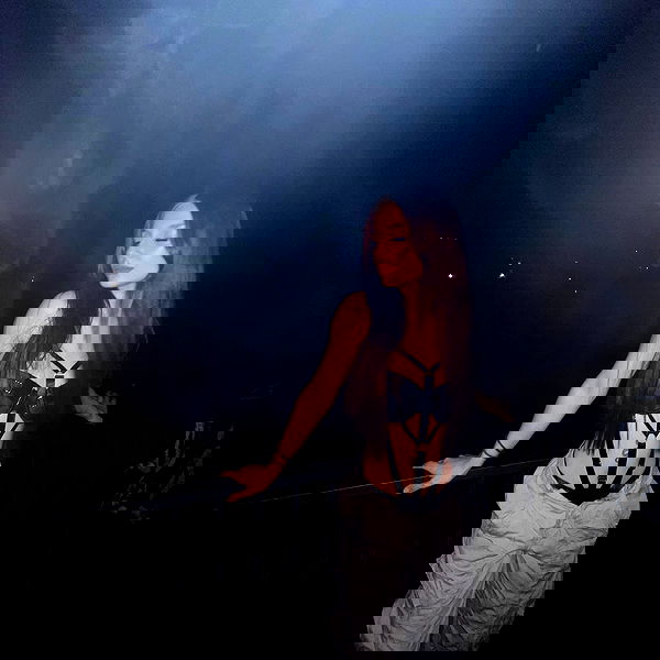 aekamee aekamee archive image