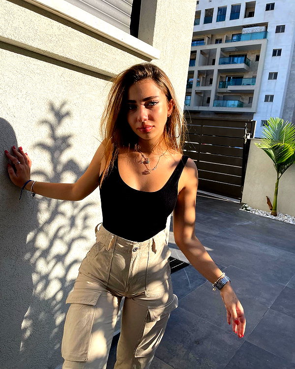 agam__mallka instagram image archive image