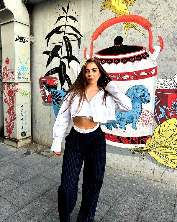 agam__mallka instagram image archive image