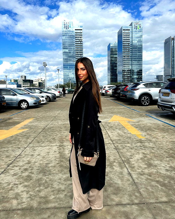 agam__mallka instagram image archive image
