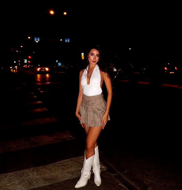 agam__mallka instagram image archive image