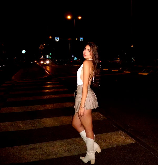 agam__mallka instagram image archive image