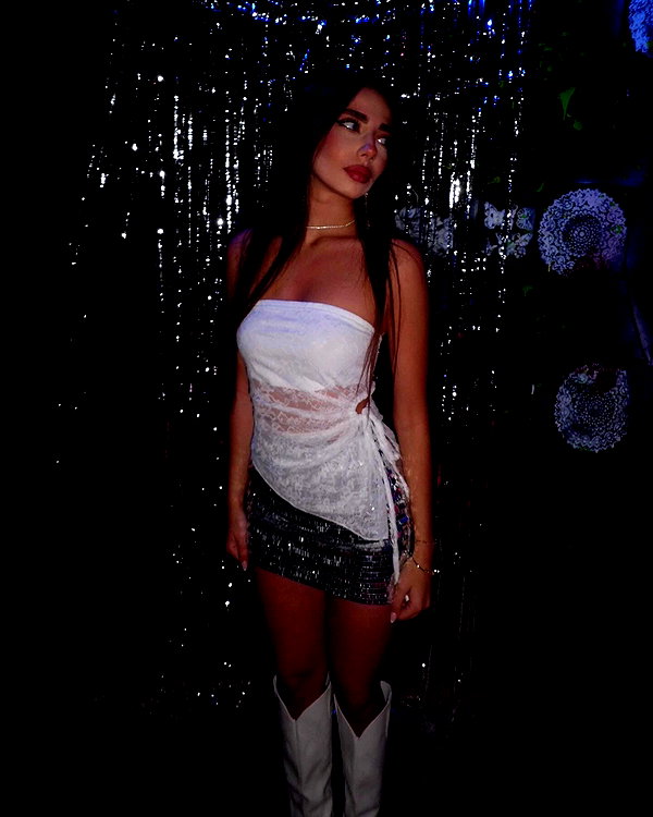 agam__mallka instagram image archive image