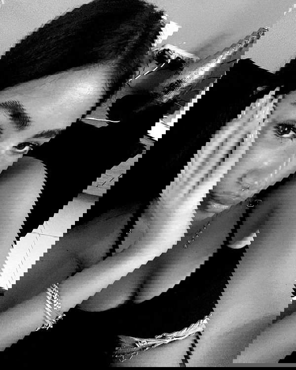 agambuzaglo122 image ~ Altpins