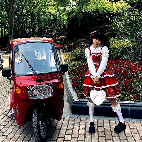 akeri.homura instagram image archive image