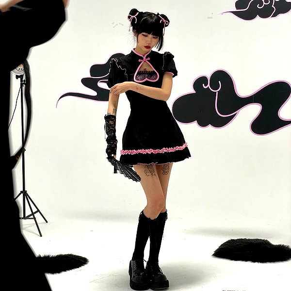 akeri.homura instagram image archive image