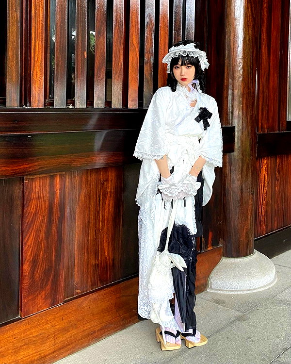 akeri.homura instagram image archive image