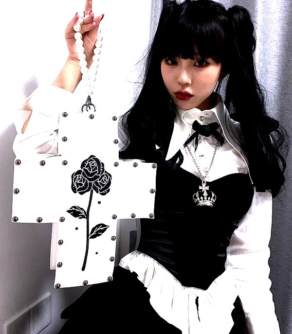 akeri.homura instagram image archive image