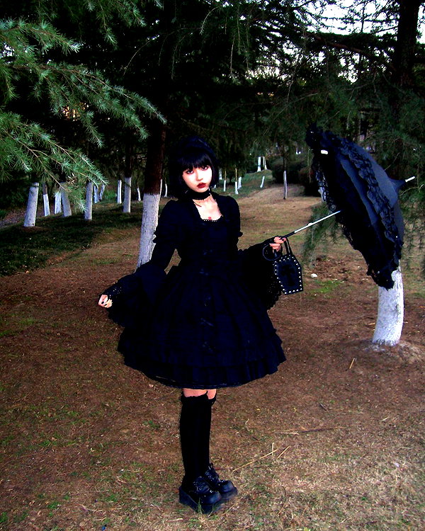 akeri.homura instagram image archive image