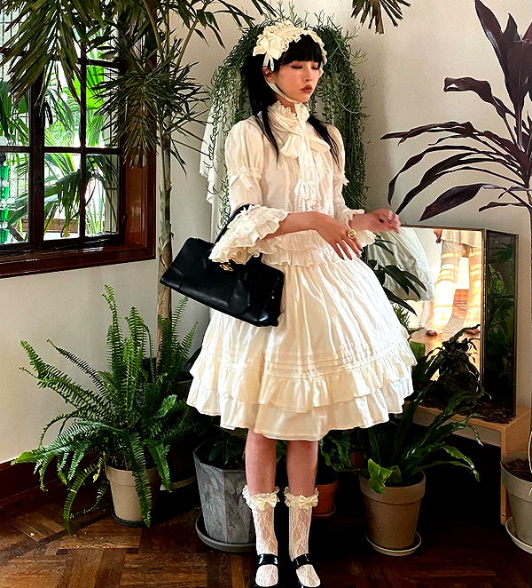 akeri.homura instagram image archive image