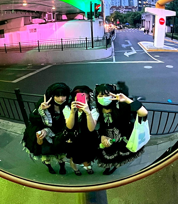 akeri.homura instagram image archive image
