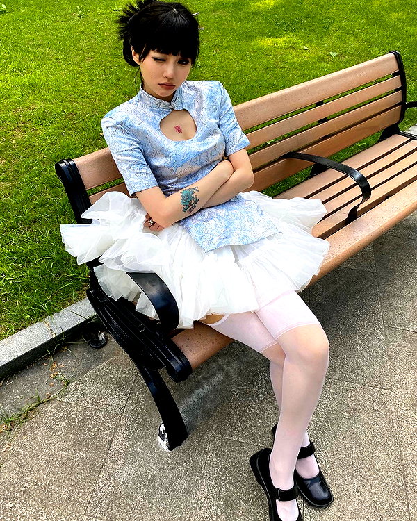 akeri.homura instagram image archive image