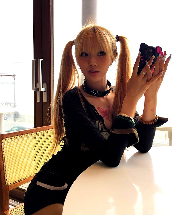akeri.homura instagram image archive image