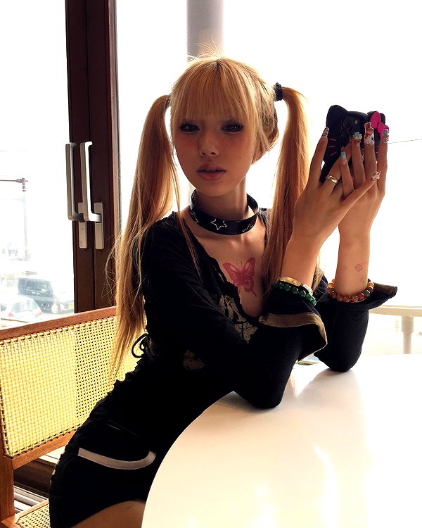akeri.homura instagram image archive image