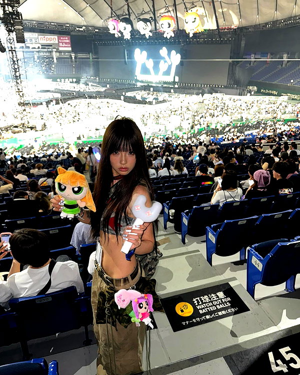 akeri.homura instagram image archive image