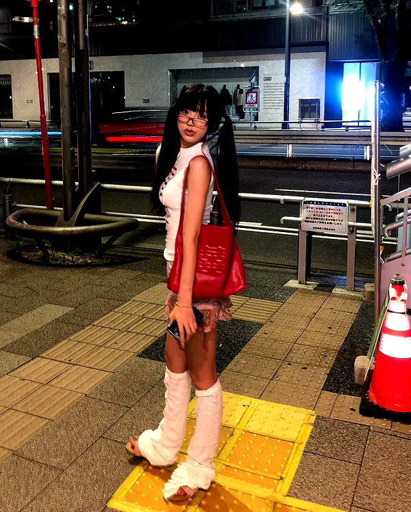 akeri.homura instagram image archive image