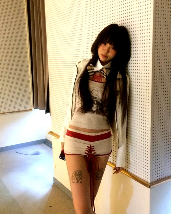 akeri.homura instagram image archive image
