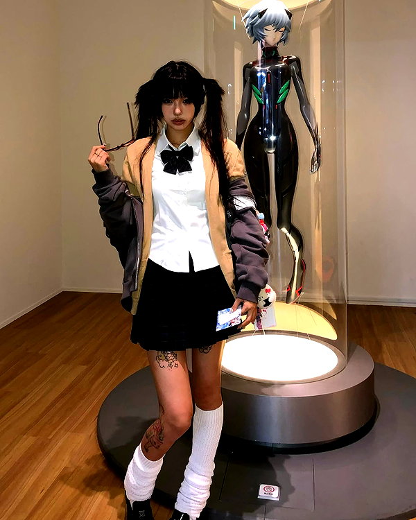 akeri.homura instagram image archive image