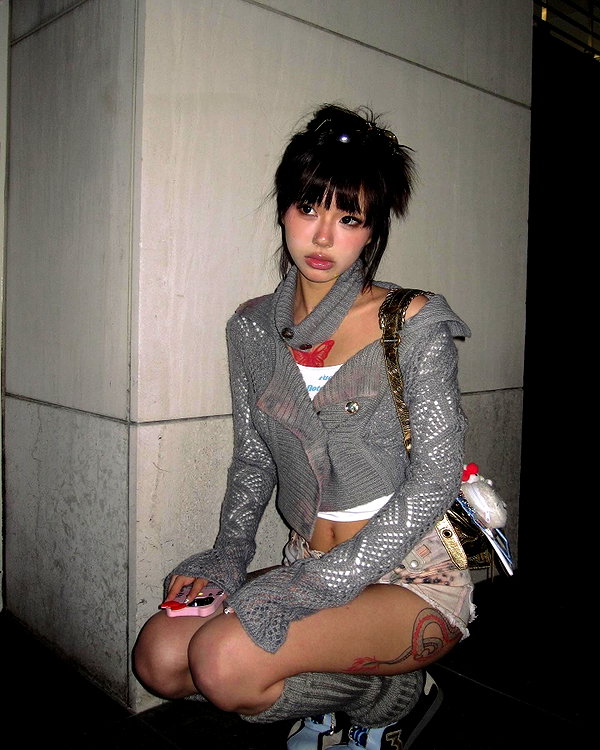 akeri.homura instagram image archive image