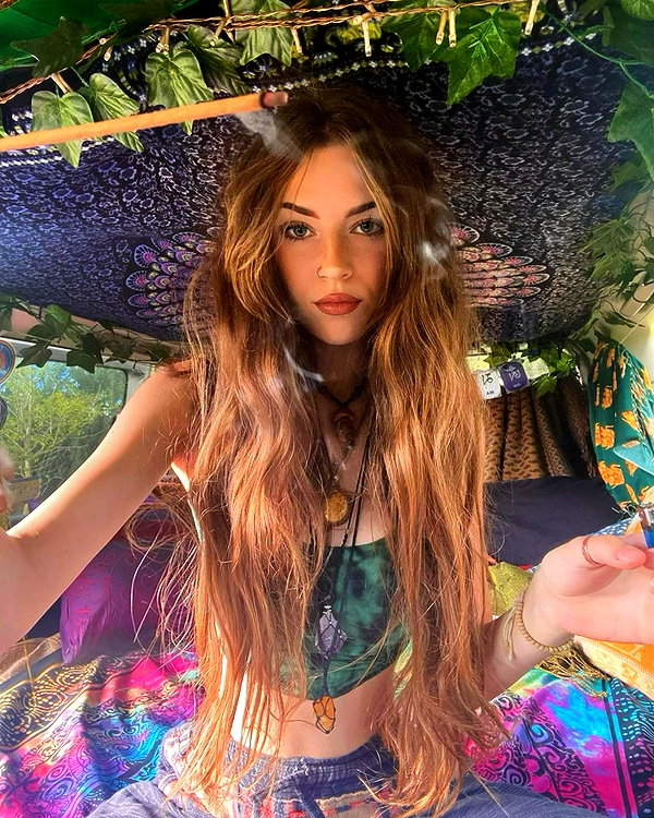 aleiisha.piixiie instagram image archive image