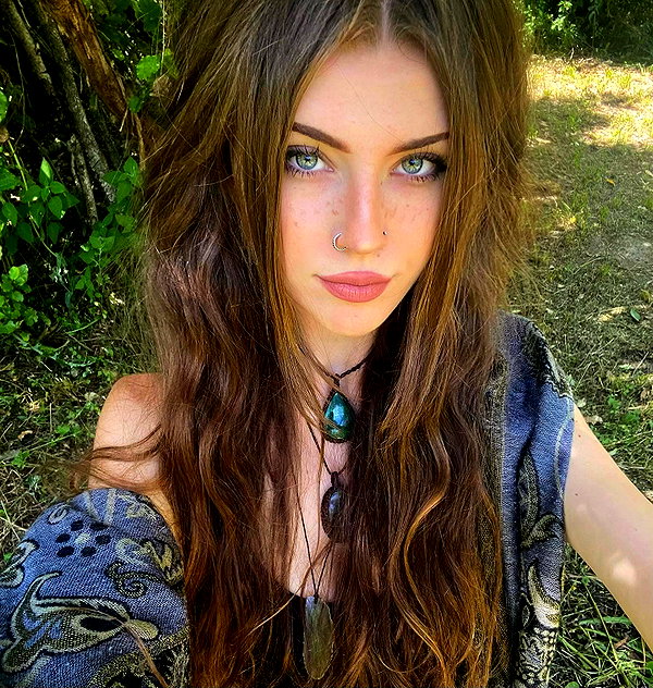 aleiisha.piixiie instagram image archive image