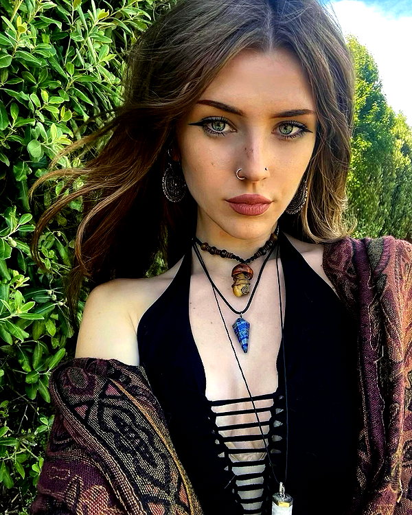 aleiisha.piixiie instagram image archive image