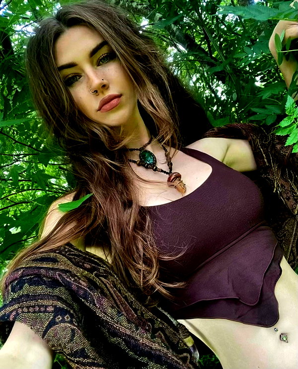 aleiisha.piixiie instagram image archive image