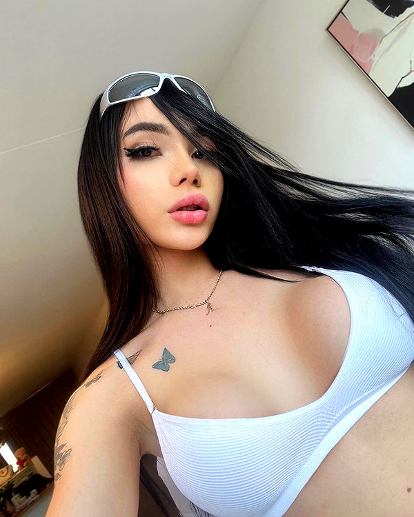 aleja_he777 instagram image archive image