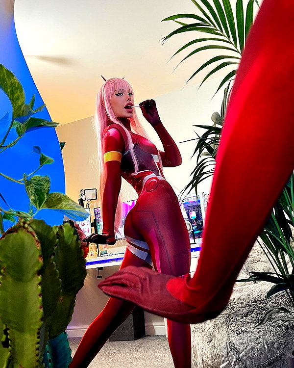aleksandraverse instagram image archive image