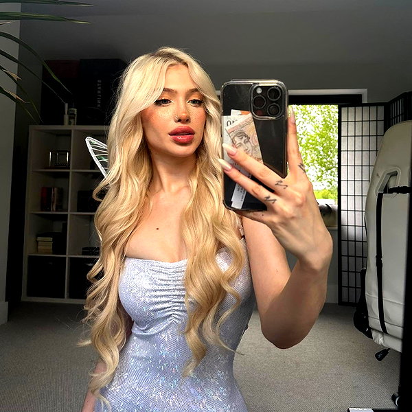 aleksandraverse instagram image archive image