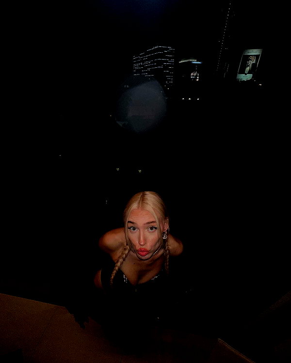 aleksandraverse instagram image archive image
