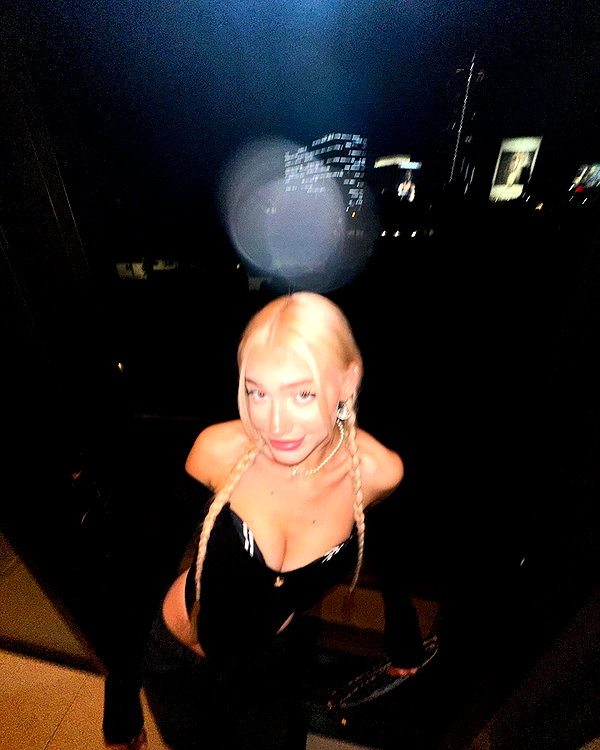 aleksandraverse instagram image archive image