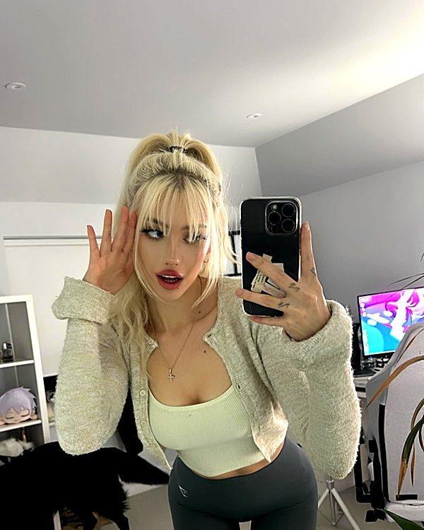 aleksandraverse instagram image archive image