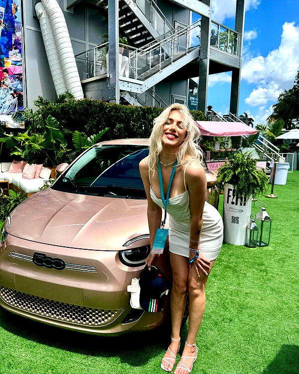 aleksandraverse instagram image archive image