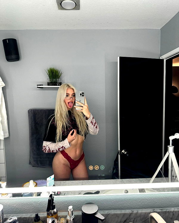 aleksandraverse instagram image archive image