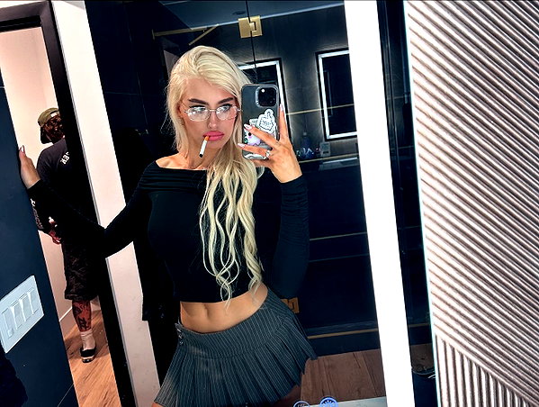 aleksandraverse instagram image archive image