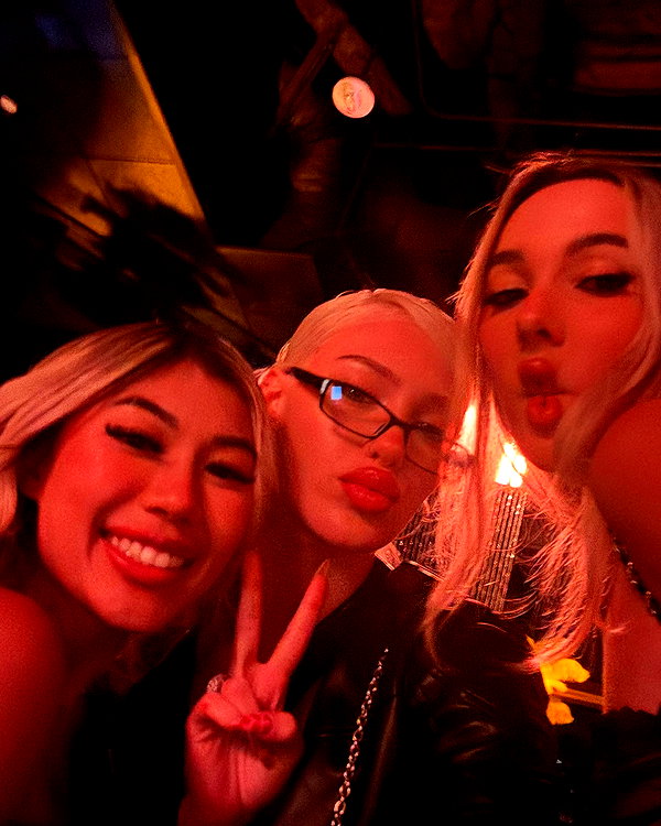 aleksandraverse instagram image archive image
